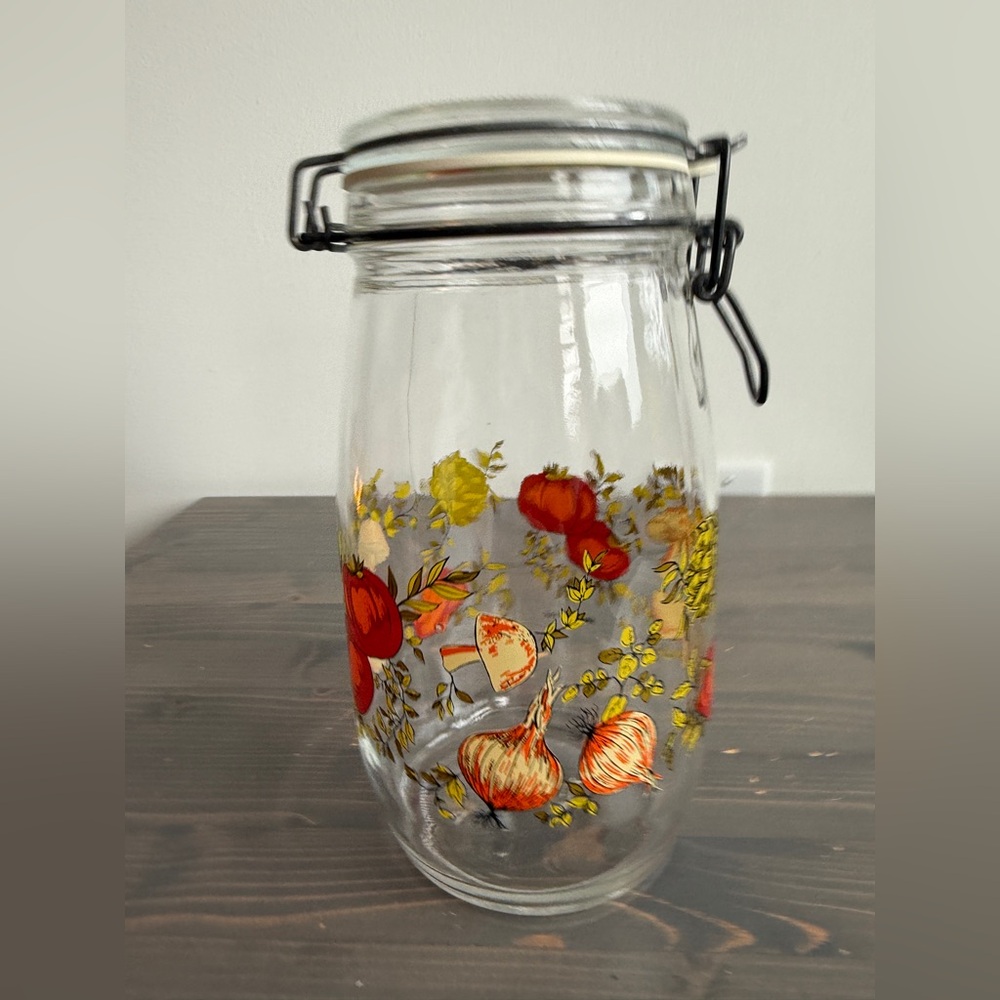 Vintage ARC hinged lid glass jar
Spice of life